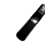 Control remoto LG AKB76039704 – Diseño compacto y funcional. Parte trasera del control remoto LG AKB76039704 con tapa de baterías cerrada.