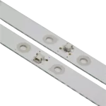 Detalle del Kit de Barras LED Compatible con Televisor EL24P28, con conectores de precisión y perforaciones para montaje.