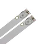 Detalle del Kit de Barras LED (V1) CLED-32DV01, mostrando los lentes de luz y conectores para televisores compatibles.