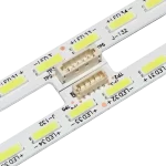 Primer plano del Kit de Barras LED compatible con televisores XBR-55X850C, XBR-55X855C, XBR-55X857C y XBR-55X857D, mostrando los conectores y LEDs.