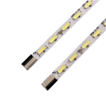 Vista detallada de las barras LED HYLED553INT con distribución óptima de luz y componentes de alta calidad.