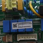 Detalle de etiqueta técnica SA-KFR160Q4 Etiqueta técnica de la tarjeta SA-KFR160Q4 con modelo visible