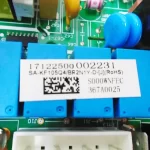 Etiqueta técnica visible en placa SA-KF105Q4