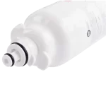 Filtro LG LT800P ADQ736134 en uso dentro de una nevera con sistema de filtración