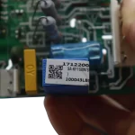 Placa de Control Principal 17122000047848 – Transformador Primer plano del transformador en la Main Control Board 17122000047848