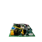 Vista lateral de Main Control Board para aire acondicionado con componentes visibles