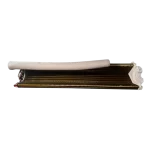 Evaporador Midea, vista lateral de las conexiones de las tuberías.