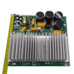 Módulo Inverter Midea 17122000039750 con medición en centímetros y componentes visibles.